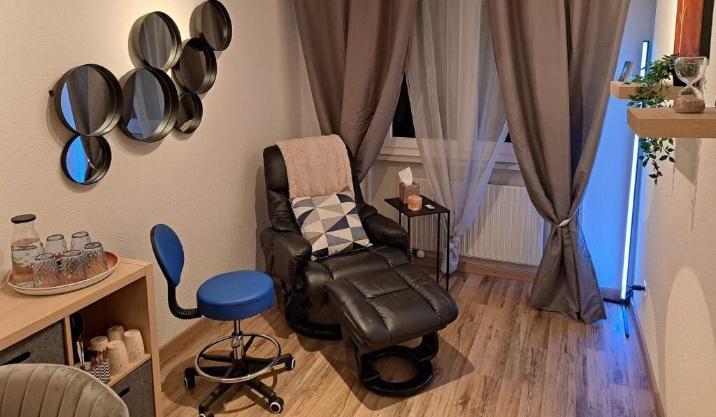 9BD50092-26D7-4209-B2DD-E4054D9EA87C